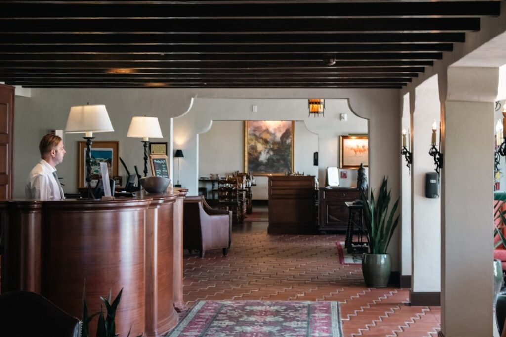 Hotel checkin out IT Support - Hotel IT Company